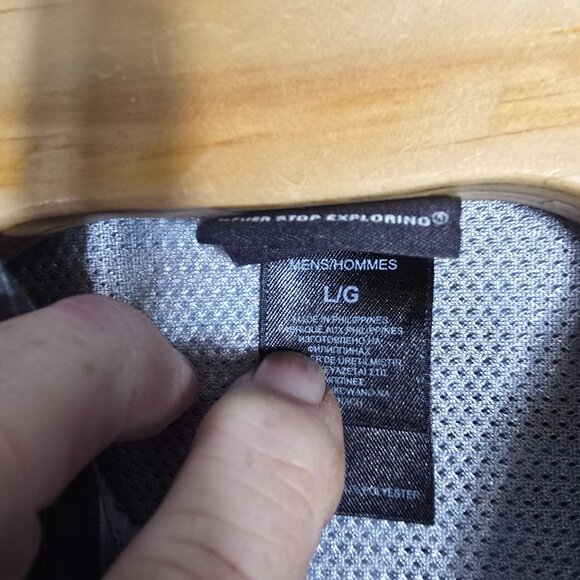 The North Face Short Sleeve Shirt Button Up Shirt Size Large Gray Blue Plaid - Picture 6 of 6